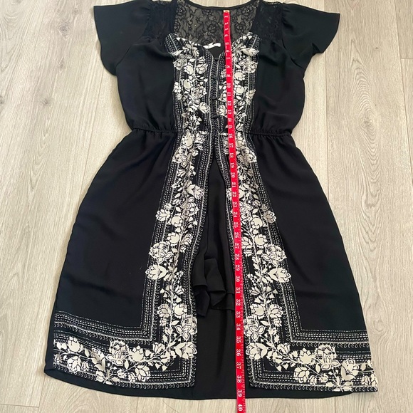 Black and White Stylish Jumpsuit Shorts and Dress - Picture 11 of 15